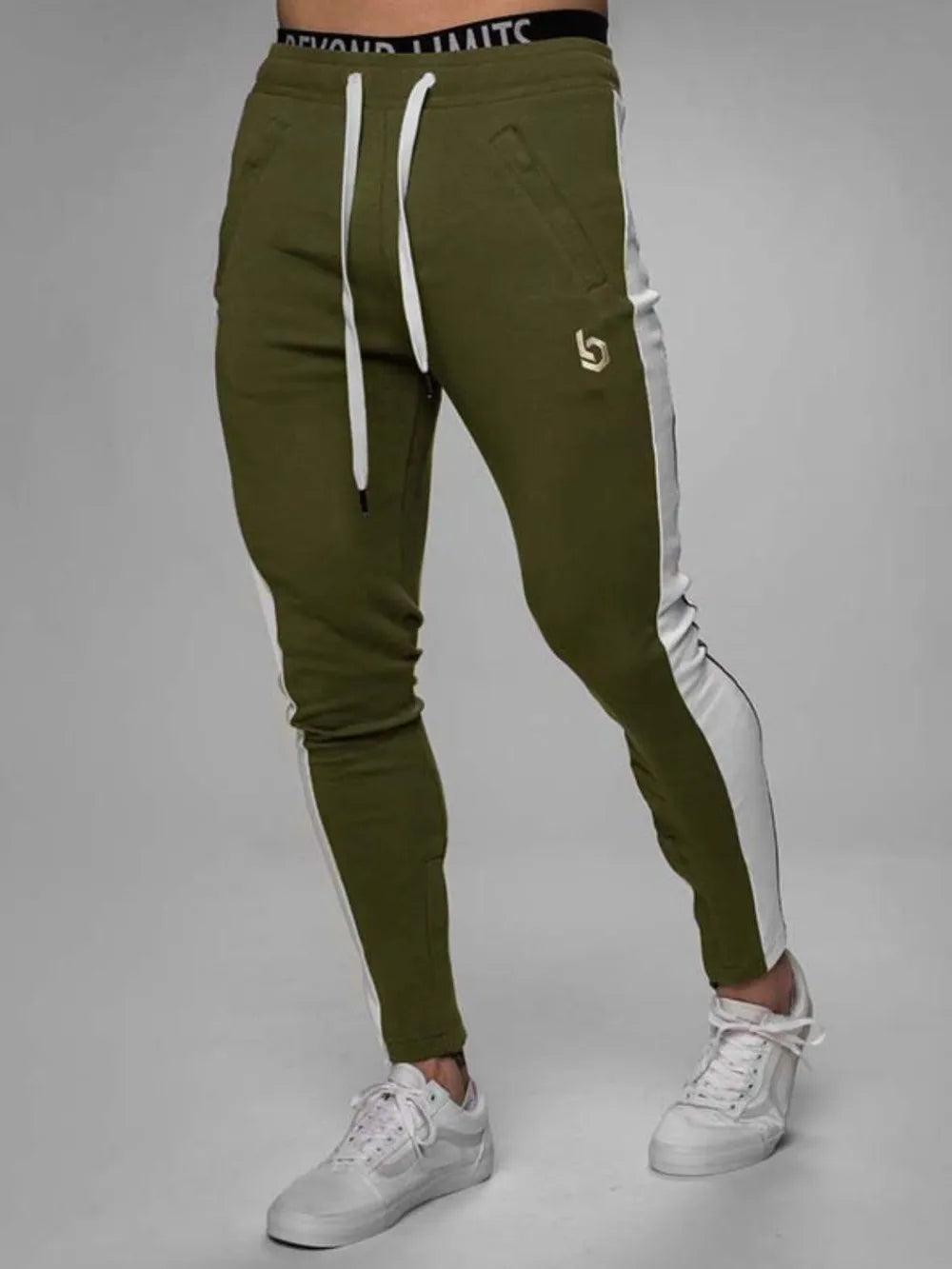 4b11f7aa-76e4-4b15-8d19-62796a1072a3-Max